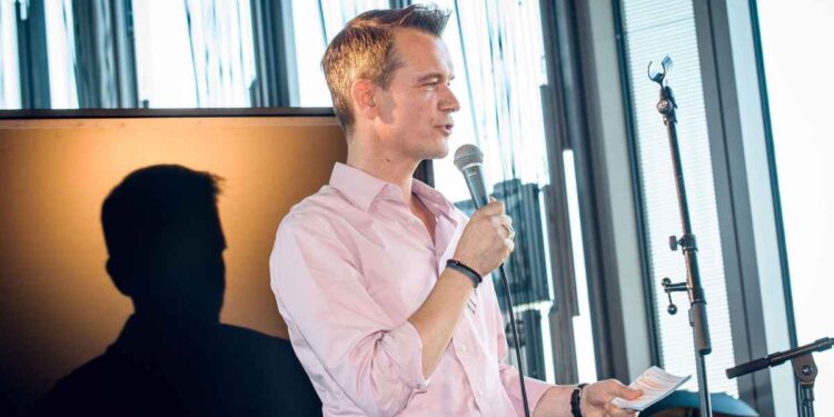 Mit wem ist Peter Twiehaus verheiratet